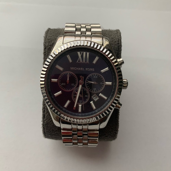 Michael Kors Unisex Watch - Picture 2 of 6